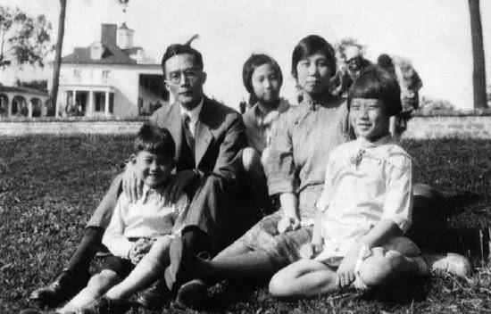 梅贻琦的青梅之恋!校长夫人摆摊卖糕度日?反常背后真相引人深思