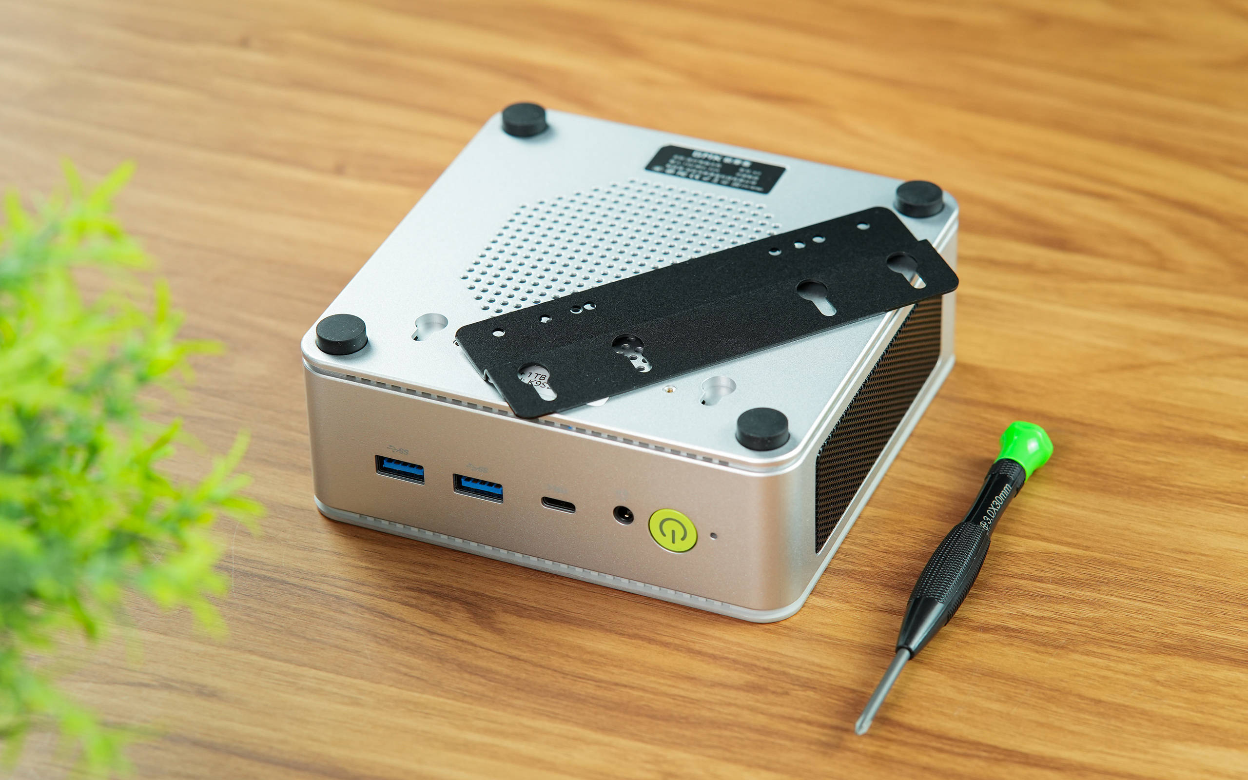 自费买了一台迷你主机用了一个多月测试它的噪音和散热