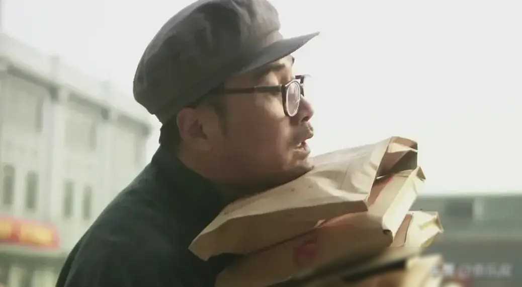 风筝中六哥回山城缘何未毁容