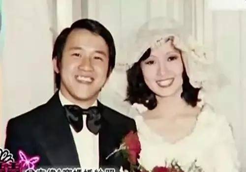 当时二人的婚礼是曾志伟的父母全额包办,场面非常盛大,不仅在台北选了