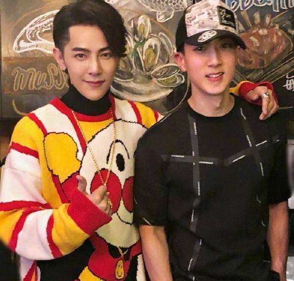 辰亦儒则在今年刚登记结婚,并且