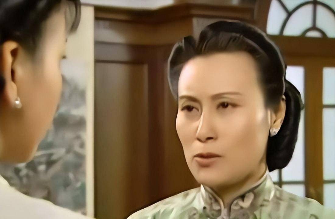 原创雪姨靠心计活着傅文佩靠良心活着谁活得更好