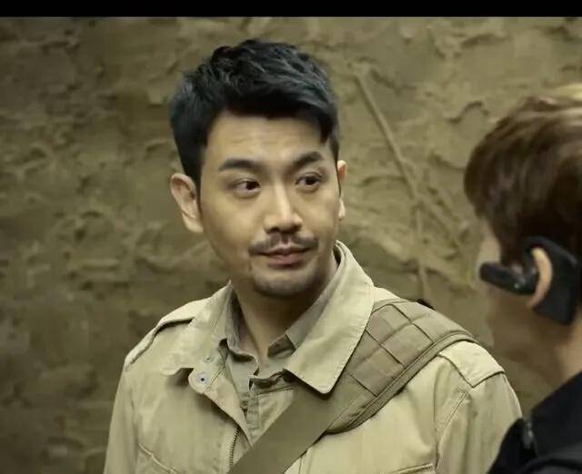 黄海冰_张智尧_刘宇桥