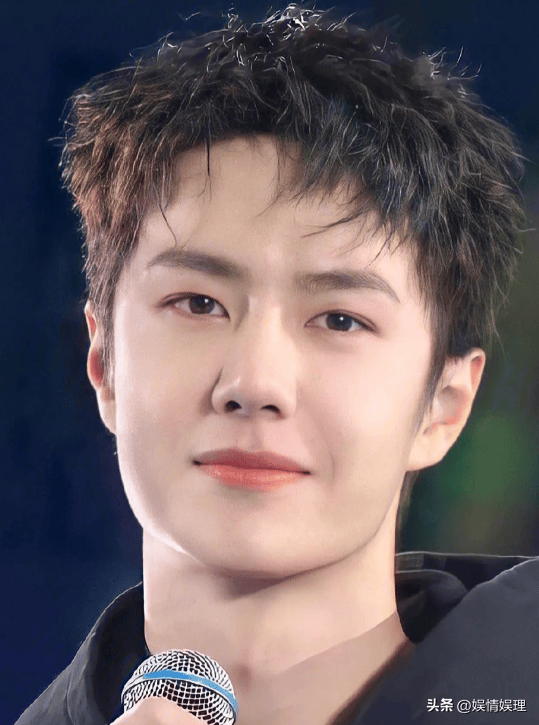 这2位明星不识字,没文化,凭什么还有无数人追捧_王一博_吴宣_偶像