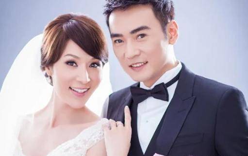 他甘愿将上亿身家给前妻,只为留住女儿,今53岁因女儿再度走红_焦恩俊