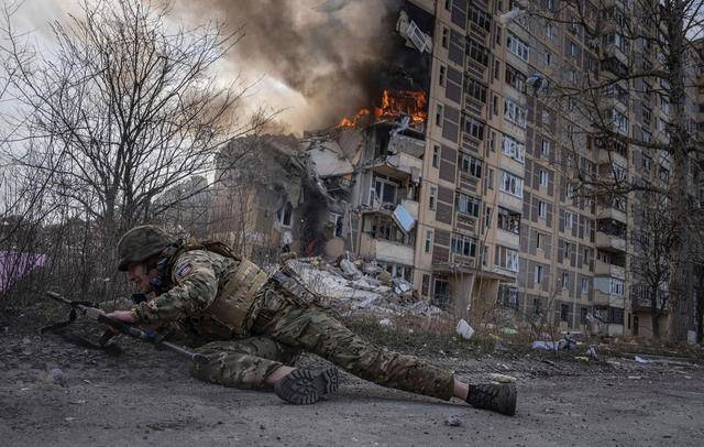 俄罗斯军队继续袭击乌克兰武装部队的目标.