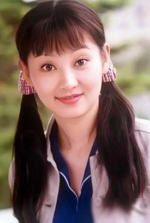 徐帆丈夫冯小刚屡次背叛却不离不弃如今的她证实许晴没说错