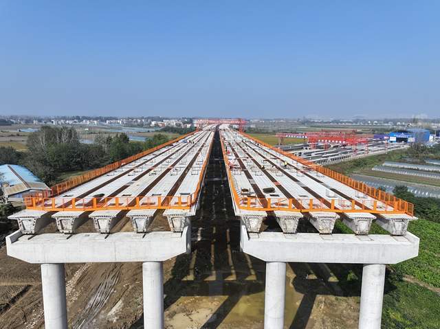 武汉至重庆高速武汉至汉川段获湖北交通厅今年一季度红旗项目