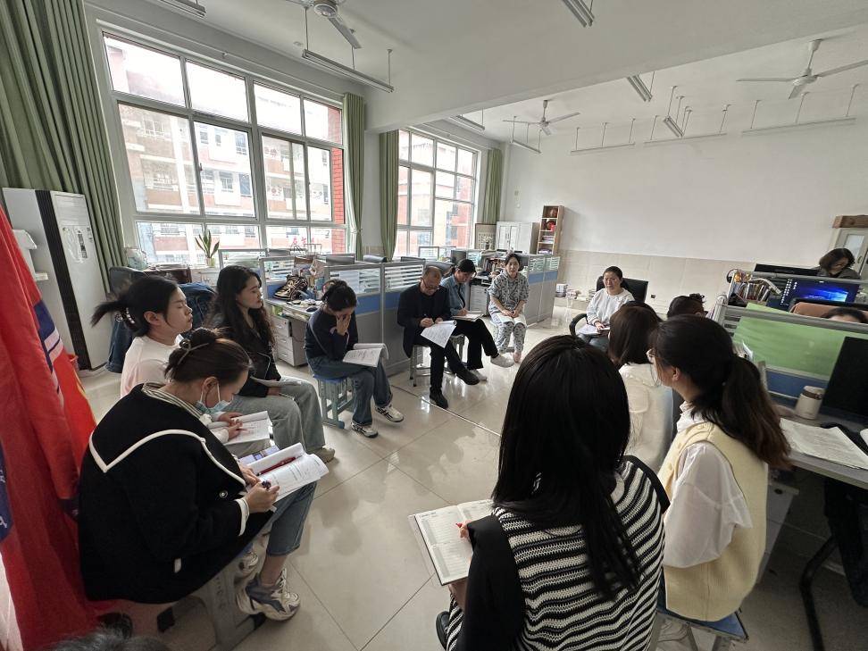 展学标风采促教师成长濮阳市第五中学语文组新授课学标课堂展示活动