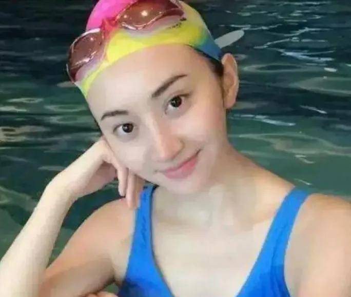 女明星卸妆后反差大:有人是素颜女神,有人"变脸"认不出_王丽坤_戚薇