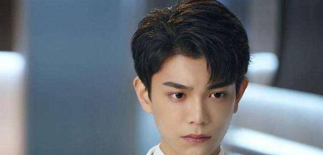 原创丁禹兮从默默无名到一夜爆红靠什么看到他的老板就明白了