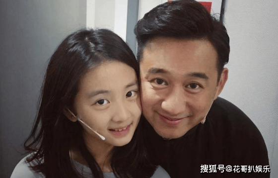 原创黄磊参加节目首谈小儿子展现父子深情上热搜却连累黄多多被骂