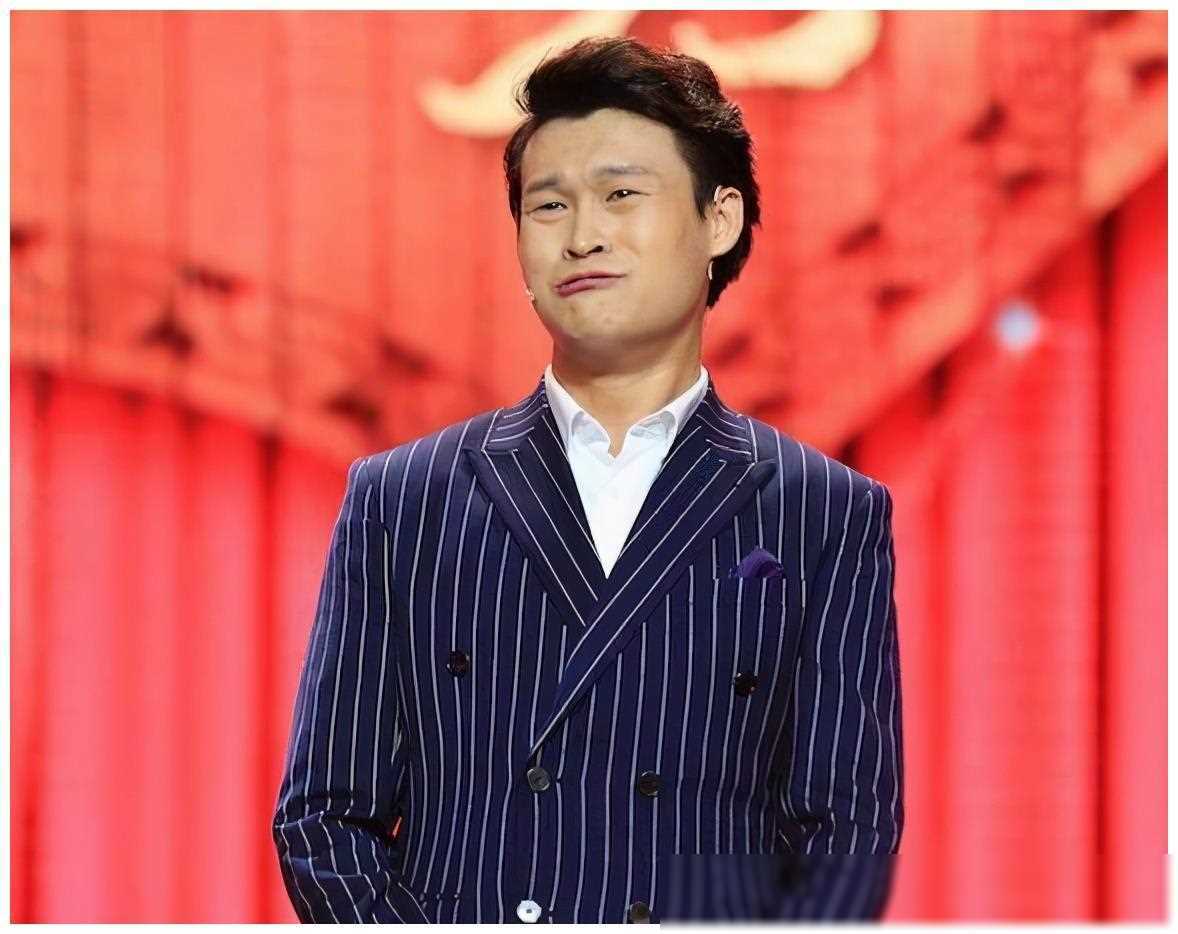网红小沈龙直播出意外3万元金手镯误改3999上架亏损超过