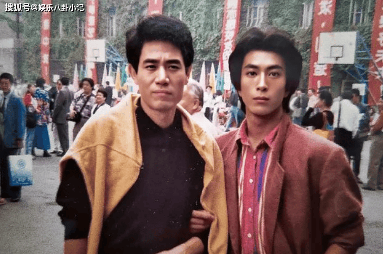 陈宝国想都没想,就去报考了,好在,结果非常的成功,虽然陈宝国之前从没