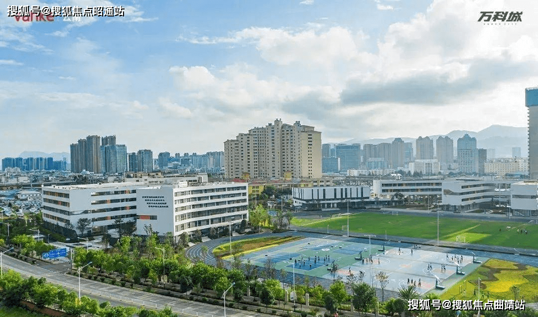 长城中学是五华区著名的烽火学校.