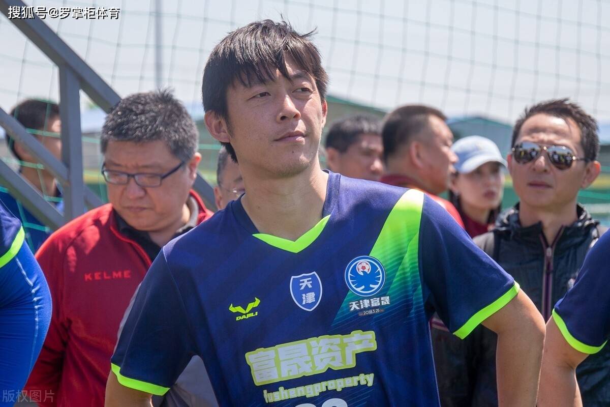 当初拒绝津门虎球迷力推之人入队,如今他沦落中冠_张诚_权健_效力