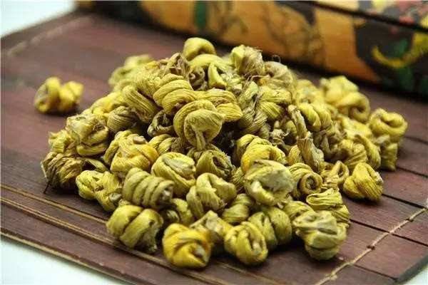 青藤铁皮石斛青藤铁皮石斛注重环保和可持续发展,采用有机种植方式,还