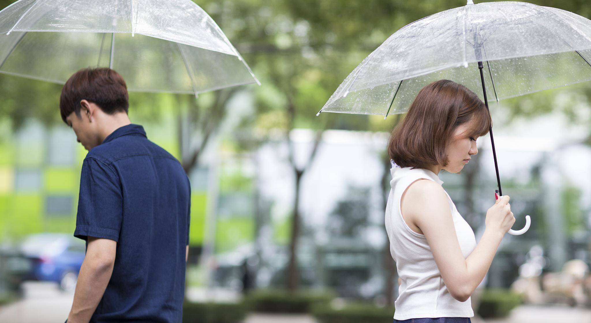 分开后大多数的想念都是不甘心