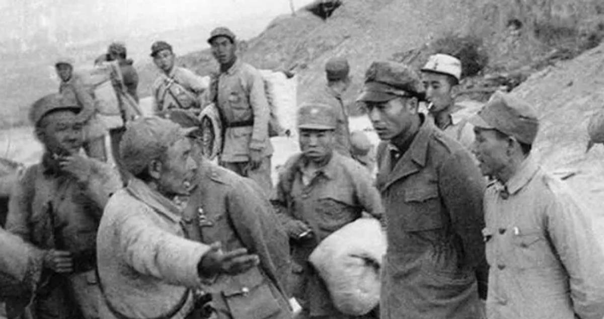 没有弹药怎么办23名新四军砸毁枪支与桂军血战集体牺牲