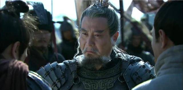 几次三番背叛曹操全都安然无事不想最后翻了车