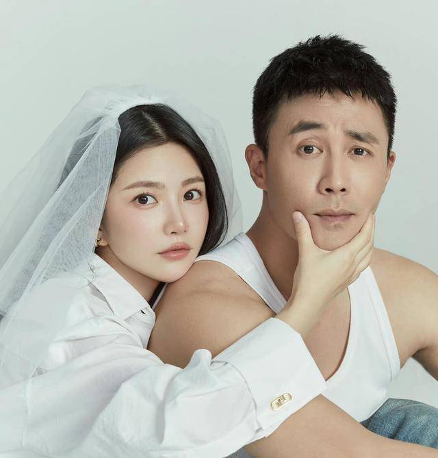 工作闲下来的时候也会带着老婆孩子出门玩,连王灿都对杜淳大加夸赞