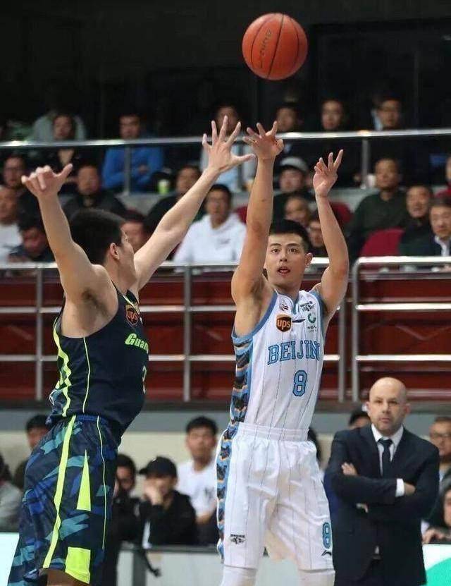 方硕踩线赢球好得意发英文微博遭丁神讥笑啥英语水平我不知啊