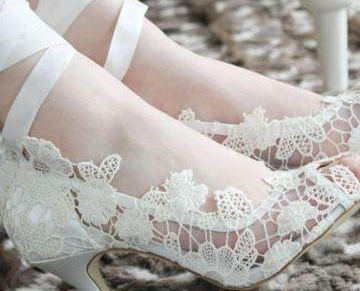 原创十二星座最合适的婚鞋金牛座的高贵典雅双子座丑的想不通