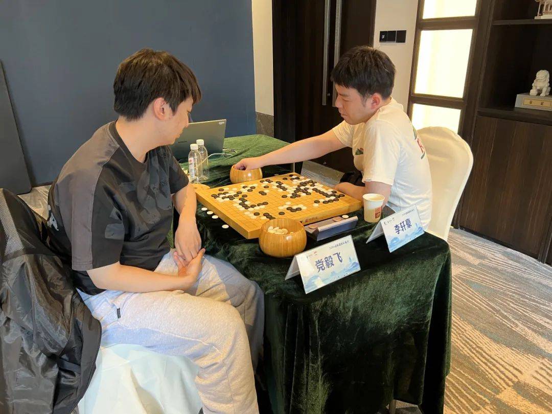 今日赛讯4月12日:辜梓豪胜许嘉阳 芈昱廷胜党毅飞_中国_阶段_联赛