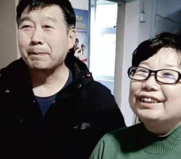 杜新枝说农村都想要男孩许敏姐姐要她晒出四个证件郭威秀恩爱