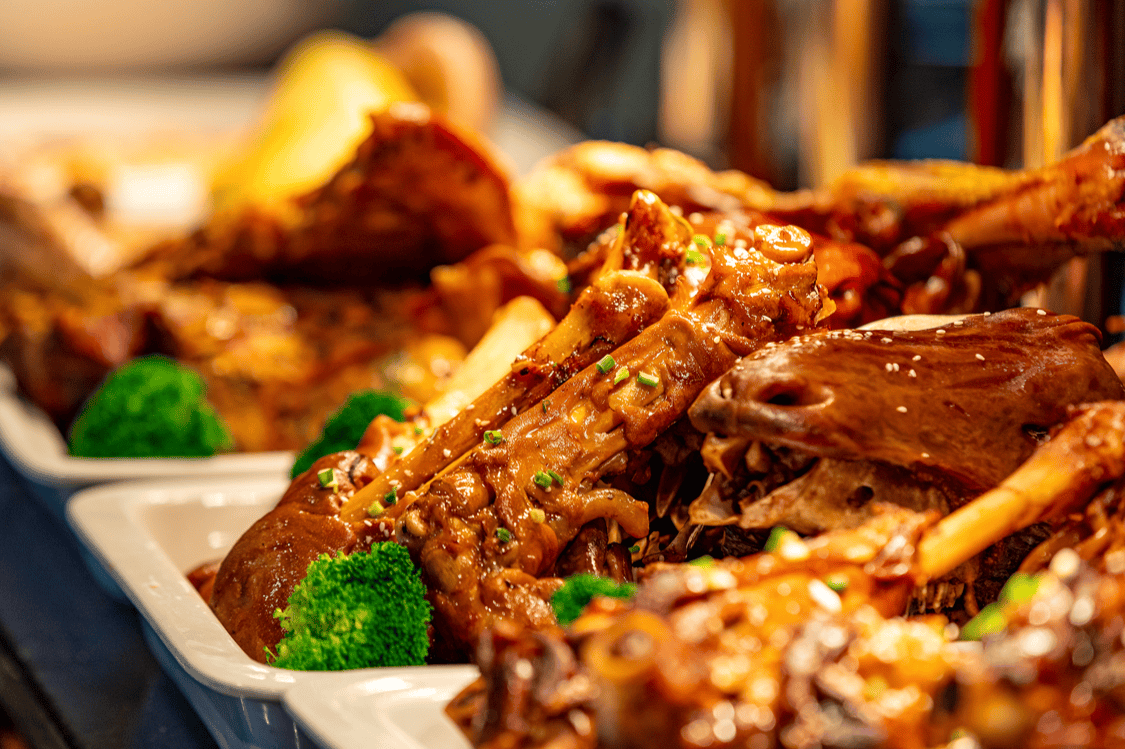 原创贵阳也能品尝大西北美食而且远不止肉夹馍油泼面及烤全羊这些