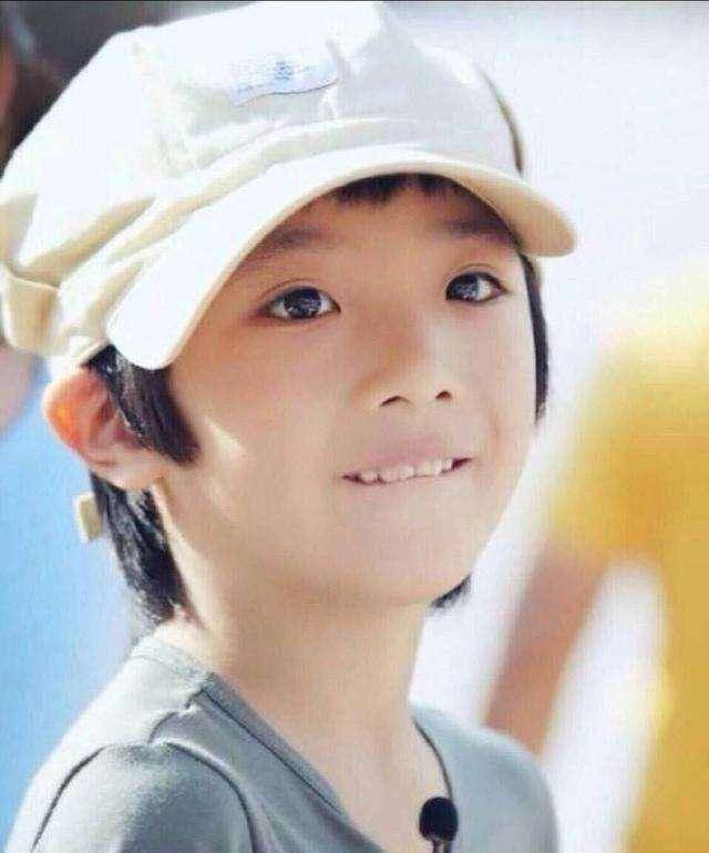 原创费曼成p图大师玩坏爸爸吴镇宇头像遭网友们调侃作业太少