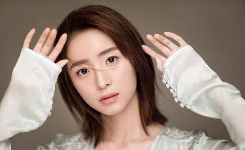 原创胡冰卿演了无数女主角还没火看她的造型你很容易得到答案