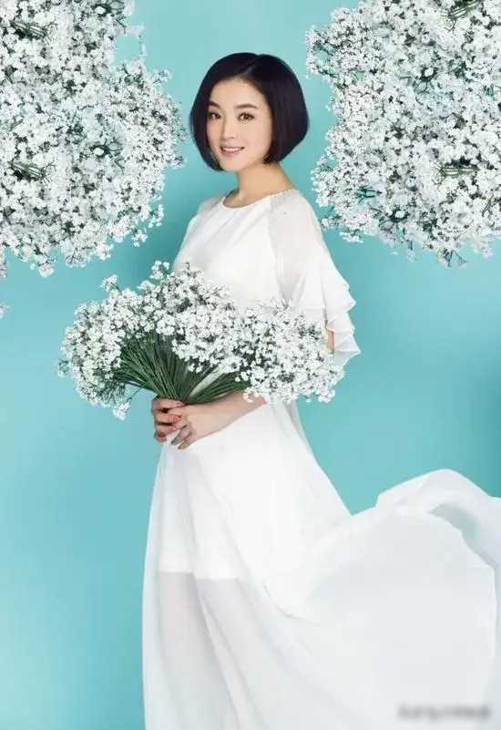 歌手白雪经历一段婚姻后44岁觅得真爱
