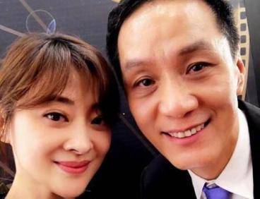 原创1部剧秒变家暴男上街被打被岳母怀疑现在冯远征后悔了么