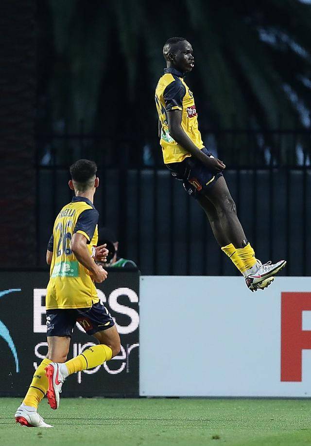 原创布里斯班狮吼主场交锋占优纽卡斯尔喷气机近期状态回升不能低估