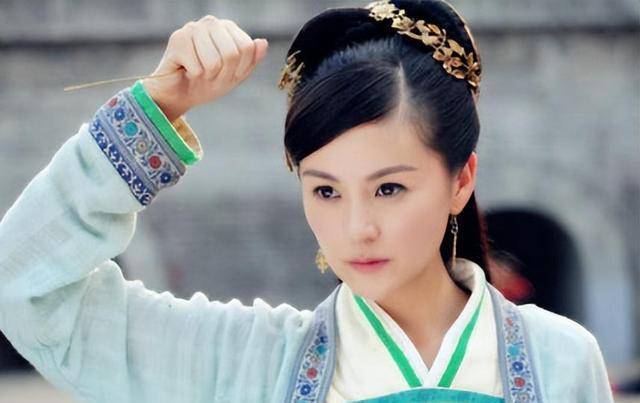 回顾:戴娇倩,被富商追10年才嫁,今和女儿被宠如宝