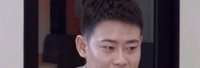 原创德云社栾云平被称端水大师发师兄弟合影为了公平竟然这样做
