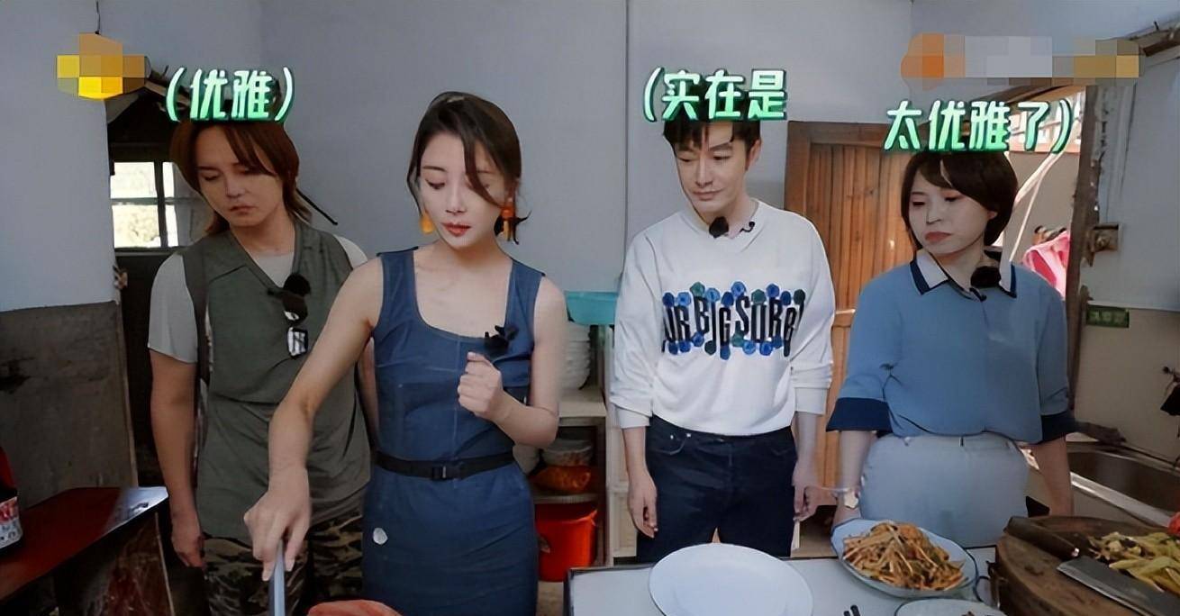 当时在这部电影的线下宣传现场,面对摄像机的怼脸拍去世角度,殷桃也是