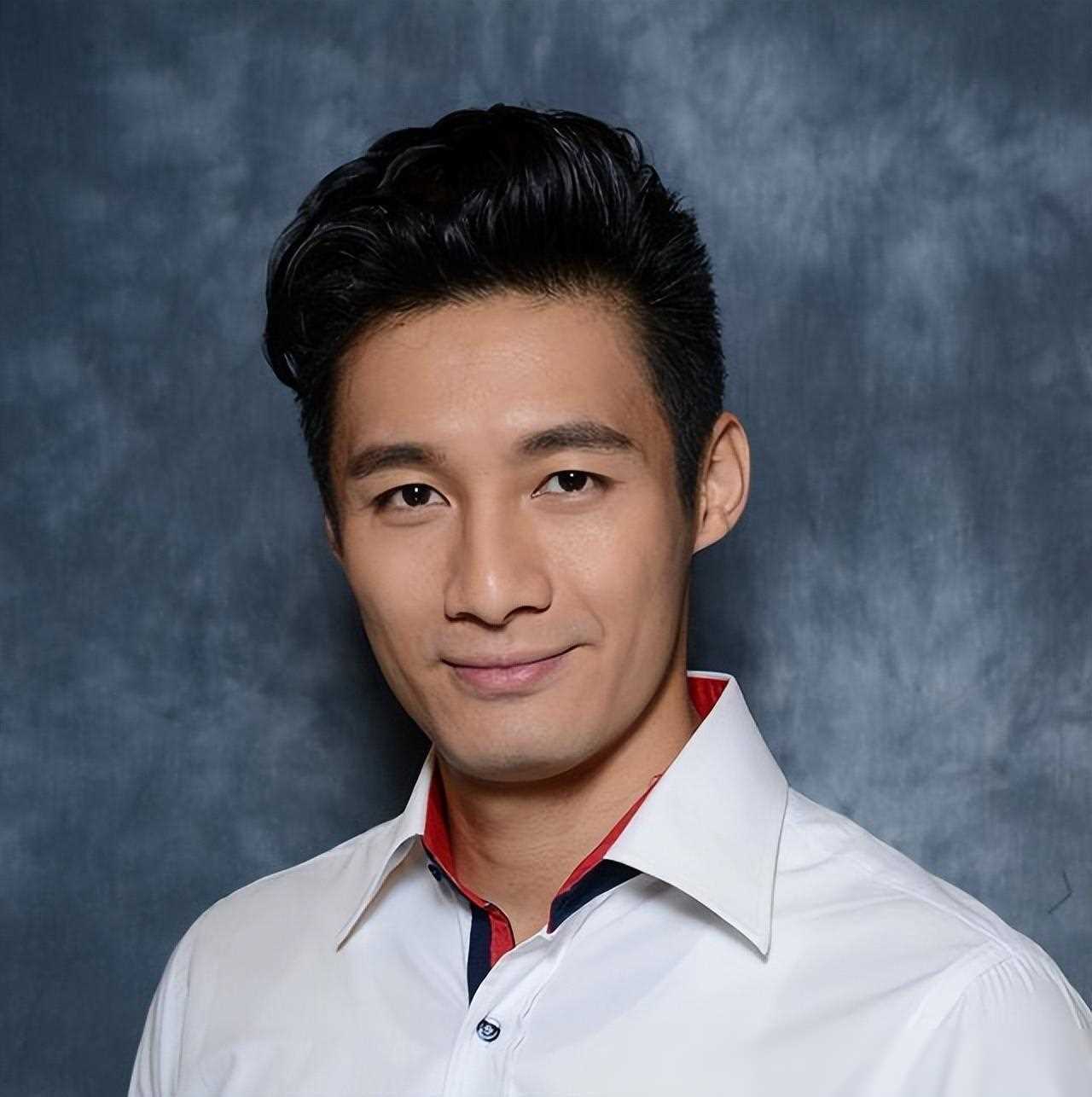 翟威廉离巢自曝床伴不断,tvb五料香港先生冠军再无新动态