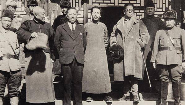 宋子文的初恋曾送给他一把金叶子最终宋子文却负了她