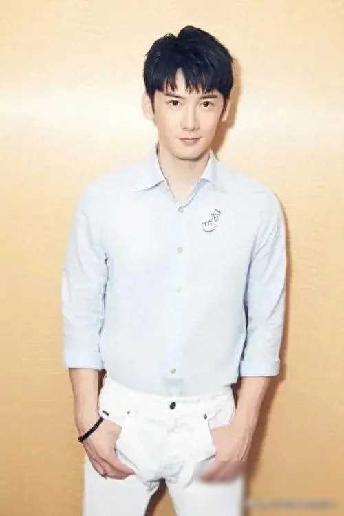 然而,尽管有一定的知名度,刘芮麟却始终保持低调,不喜争抢.