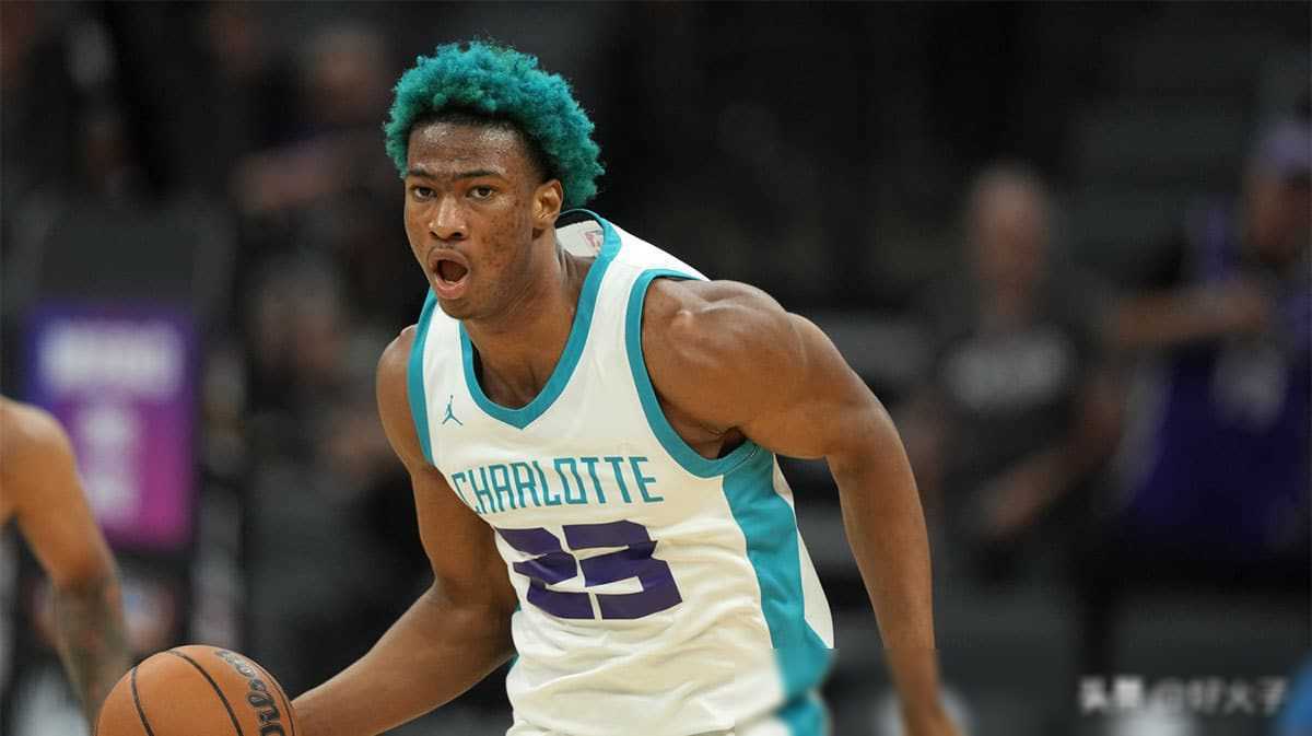 原创快船签下琼斯多年合同哈登搭配有望小卡安心养伤