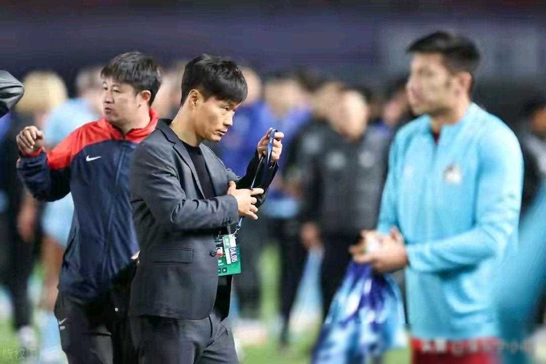 六轮不胜,李玮峰才是幕后黑手,球迷怒了?_南基一_球员_挑战
