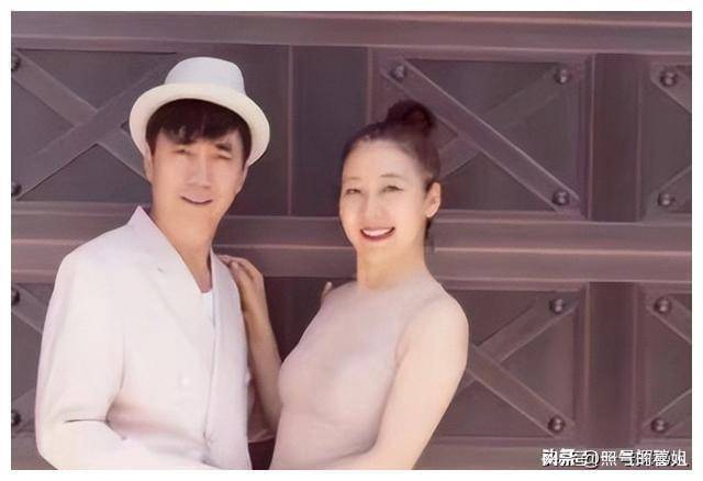 范明娶大6岁二婚女当老婆对继子视如己出今继子成国家骄傲