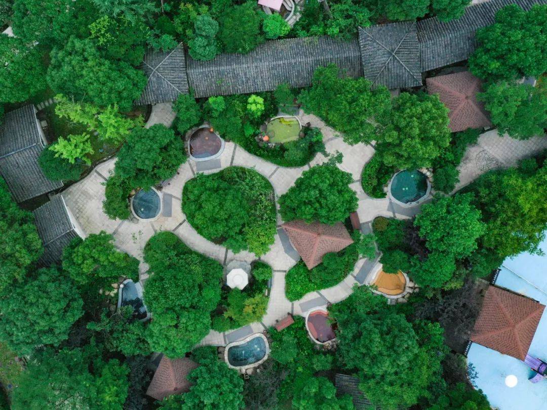 余姚阳明温泉小镇售楼处电话丨24小时电话丨售楼处地址丨阳明山居详情