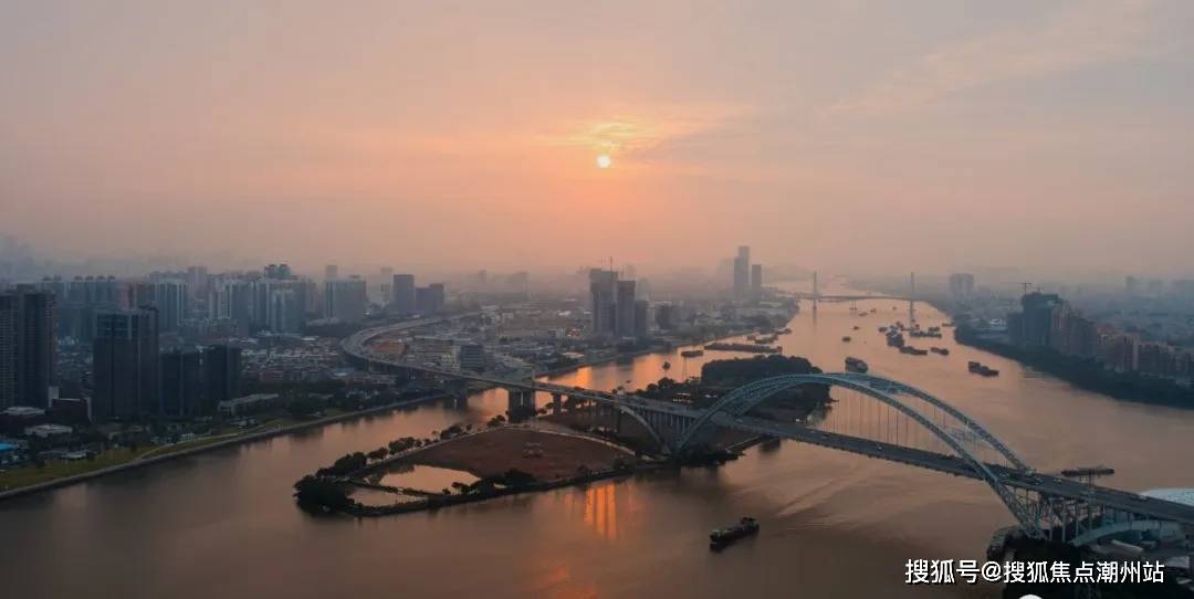 沿江住宅保利天悦是孤品,剩下的琶洲住宅供应多半靠外围赤沙红卫村等