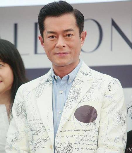 原创古天乐47岁终于变白颜值恢复巅峰网友360度帅得无死角