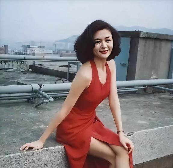 原创昔日的东方女神关之琳曾万人争宠如今年过半百却依旧单身