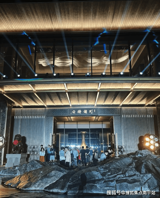 【佛山新盘】建发灯湖缦云→售楼中心首页网站→楼盘百科详情→24小时