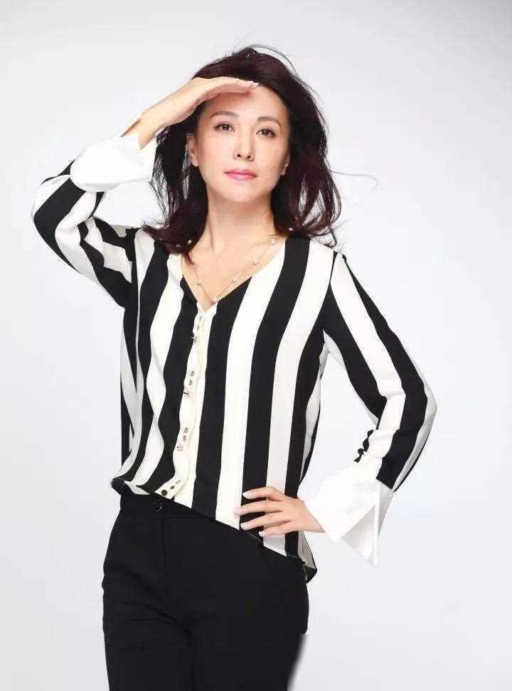 她幸福嫁导演,体操冠军,53岁无子亦无忧_梦桐_成功_家庭